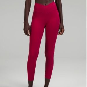 Lululemon V waist aligns pomegranate size 10 GUC